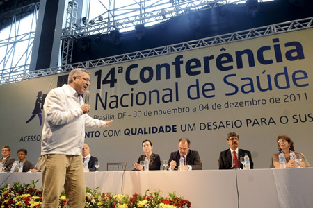  O ministro Alexandre Padilha discursa na abertura da CNS (Foto: Wilson Dias/ABr) 