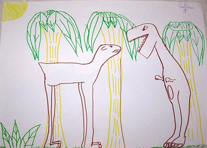 O desenho do estudante Manoel representa um tiranossauro rex tentando comer outro dinossauro, três palmeiras e uma grama 