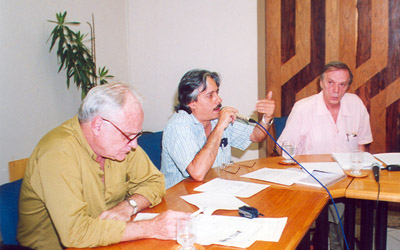  Mario Hamilton (à direita), Paulo Gadelha e o presidente da Fiocruz, Paulo Buss 