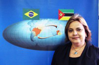  Lícia de Oliveira é analista de gestão da Fiocruz, farmacêutica industrial, especialista em administração pública e doutoranda em saúde internacional 