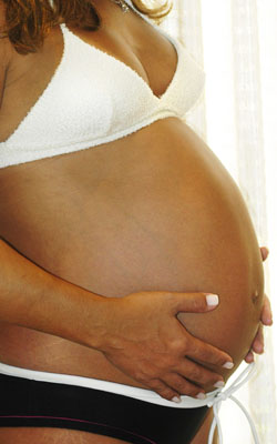  De acordo com o estudo publicado nos <EM>Cadernos de Saúde Pública</EM>, 1/3 das adolescentes não conseguiram ser atendidas na primeira maternidade que procuraram (Foto: Ana Limp) 