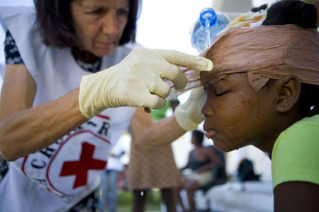  Profissionais de saúde prestam serviço voluntário no Haiti (Foto: Cruz Vermelha) 