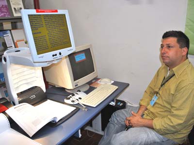  O aluno Jorge Palermo, que foi convidado para testar os equipamentos 