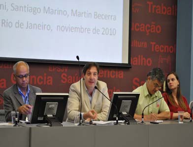  Alvaro Nascimento, Guillermo Mastrini , Marcos Dantas e Bia Barbosa no debate promovido pela <EM>Reciis</EM> 