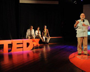 Primeira edição do evento TEDx na Fiocruz lota auditório