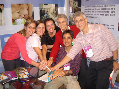  Os autores do livro no lançamento, no Congresso Brasileiro de Perinatologia 