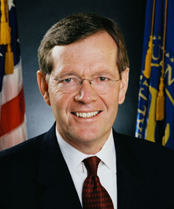  O secretário de Saúde dos EUA, Michael O. Leavitt 