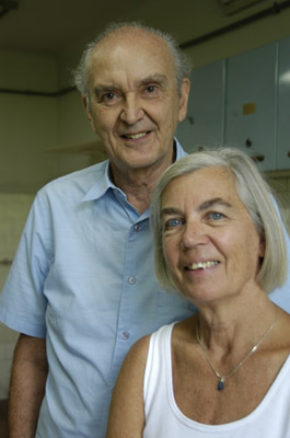  Hermann e a esposa, a pesquisadora Monika Barth, em foto recente 