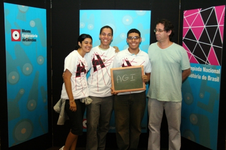  A equipe da Escola Politécnica de Saúde Joaquim Venâncio que conquistou a medalha de ouro 
