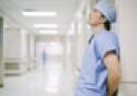 Síndrome de burnout e sua prevalência em enfermeiros é tema de estudo